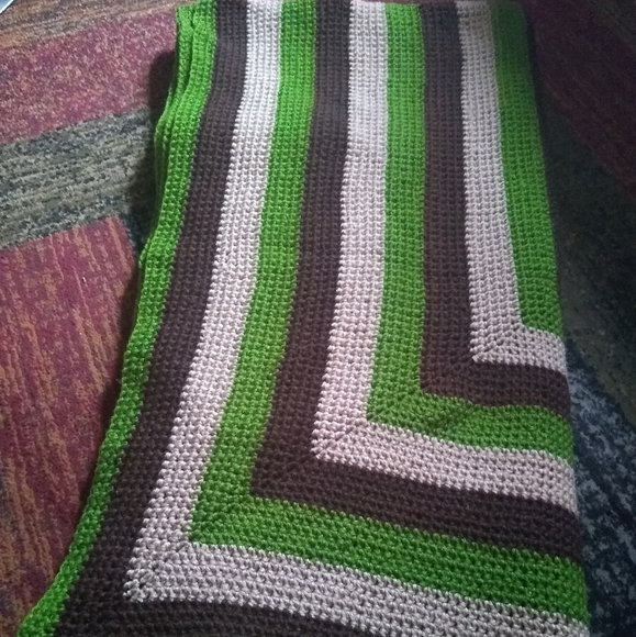 Beautiful Quilt - Picture 3 of 4